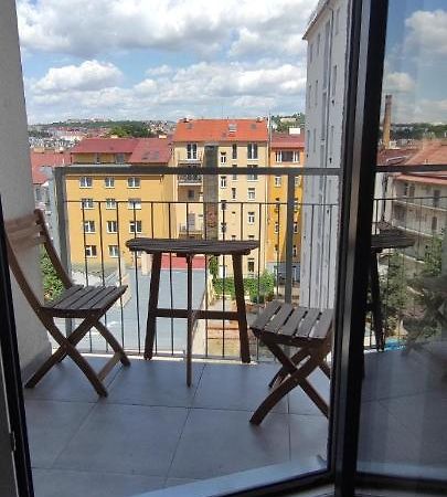 Brand New Two Room Apartment #64 In Elite Rezidence With Free Secure Parking Prága Kültér fotó